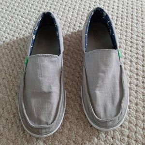Like New Grey Sanuk Men's slip ons